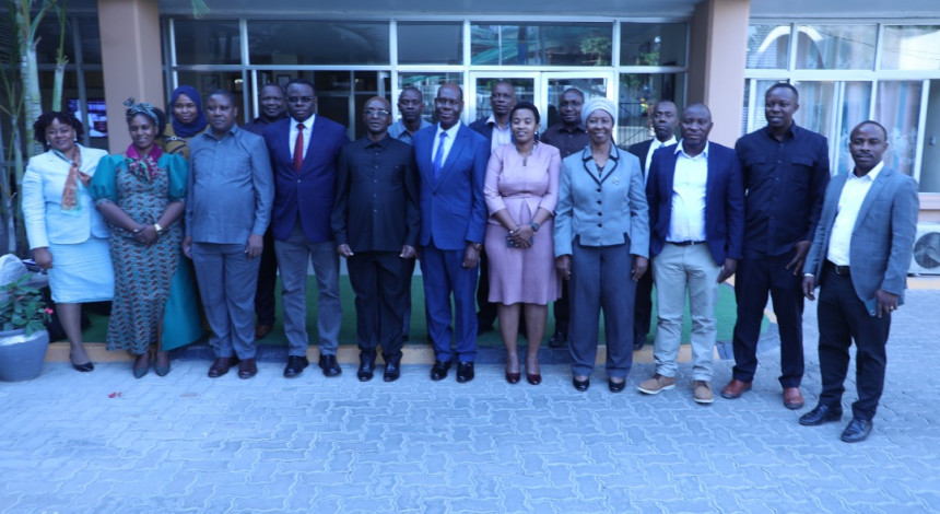 First slide [800x400]